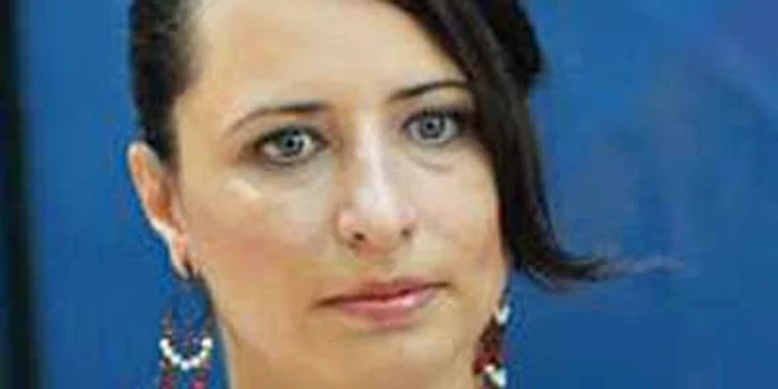 Luminiţa Magdalena Călin nu mai predă la ASE din luna martie 2010