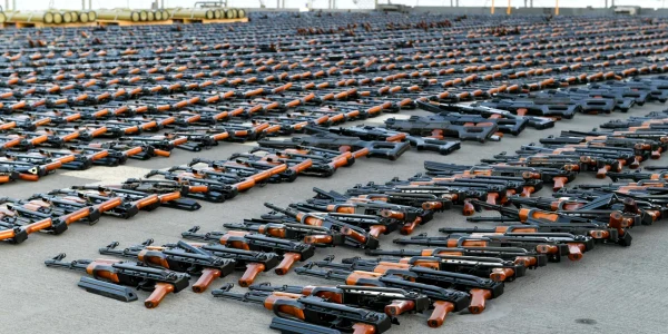 Arme iraniene confiscate de SUA FOTO Departamentul Apărării webp