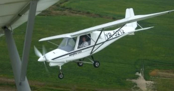 Satu Mare: Piloţii Aeroclubului României se pregătesc de mitingul aviatic (GALERIE FOTO)