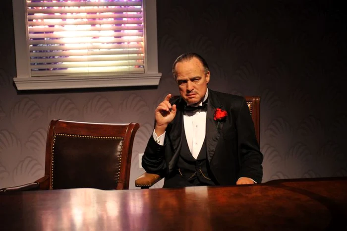 Marlon Brando nu este doar un nume din istoria filmului, ci un reper fundamental