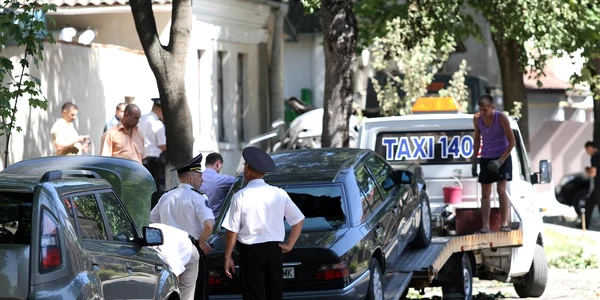 Poliţia investighează motivul deflagraţiei