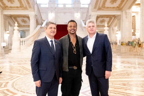 Actorul american Cuba Gooding Jr a vizitat Senatul României FB: Titus Corlățean