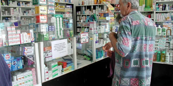 Bolnavii vor trebui sa cumpere sau să plătească la preţ întreg medicamentele