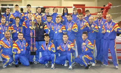 Sportivii din lotul naţional de kempo jpeg