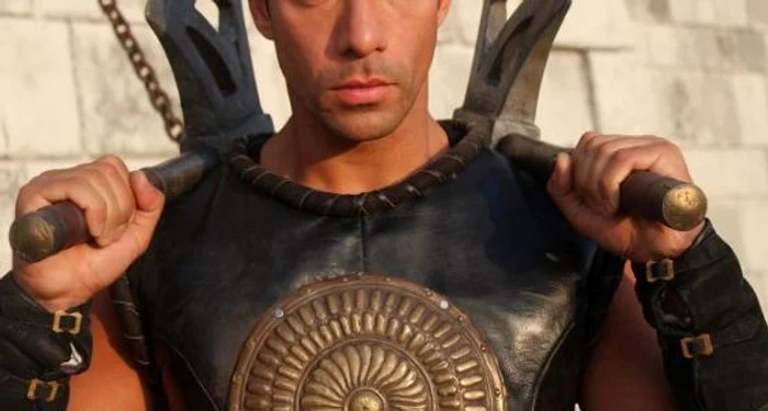 
    Darren a fost găsit mort în casă. Actorul avea 42 de aniFoto: www.mortalkombat.at  