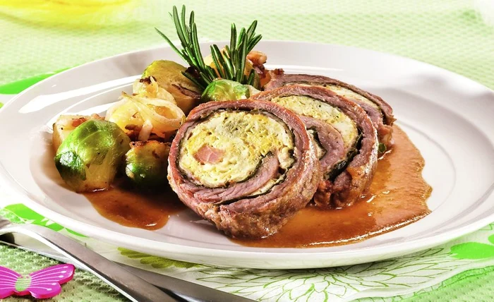 rulada de miel cu legume sotate jpeg