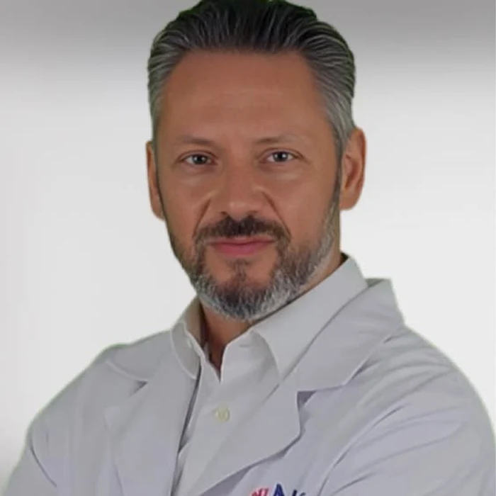 Un medic neurochirurg din Constanța a fost trimis în judecată pentru înșelăciune. FOTO: Facebook 