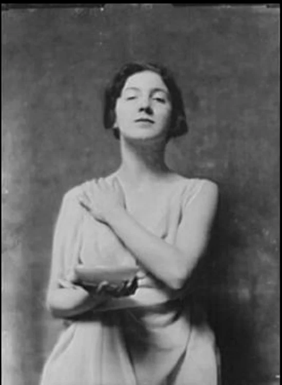 Audrey a avut primul rol din istorie dintr-un film din 1915 care a interpretat nuditatea într-o producție non-pornografică