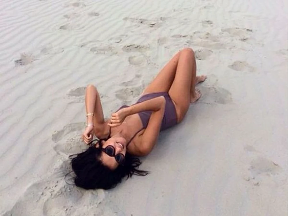 Cele mai sexy imagini cu Malvina Cervenschi: arată perfect în costum de baie