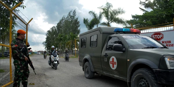 activitate a armatei indoneziene in regiunea Papua controlata de rebeli în 2008 Foto AFP jpg