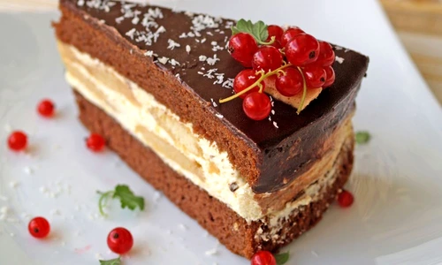 tort de ciocolata cu crema de lapte jpeg