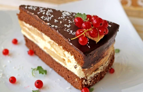 tort de ciocolata cu crema de lapte jpeg