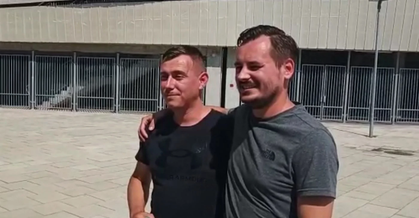 Fraţii Robert şi Ionel Răducu fs-au regăsit după 30 de ani Foto Alin Ion