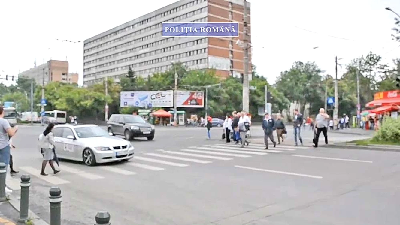 Neacordarea de prioritate la pietoni: reţinerea permisului 30 de zile, amendă 360 de lei