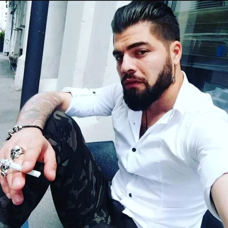 
    Fetița lui Alex Florea s-a născut în noiembrieFoto: arhiva personală  