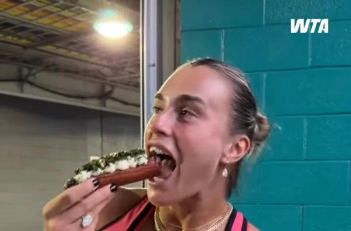 Sabalenka a mâncat hot dogul pe nerăsuflate   FOTO Captură video Intagram WTA