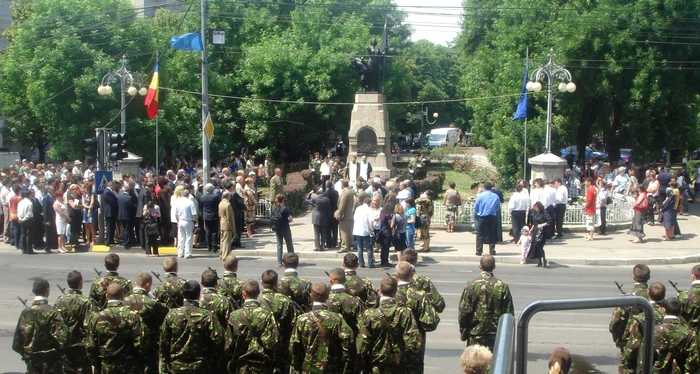 Ziua Independenţei va fi sărbătorită printr-un ceremonial militar