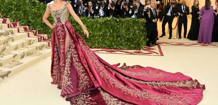 Vedete la gala Heavenly Bodies Fashion The Catholic Imagination Costume Institute FOTO Guliver / Getty Images