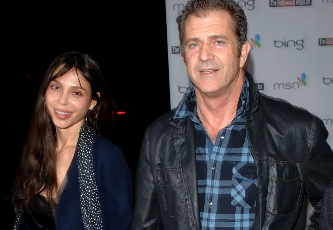 Iubita lui Mel Gibson: fosta actorului, Oksana, l-a acuzat de violenţă fizică