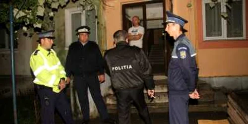 Tânăra a fost tăiată la intrarea în scara blocului în care locuia, din cartierul Războieni