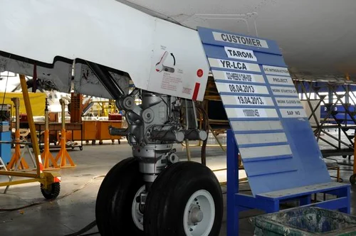 hangar tarom   foto lucian muntean 09 JPG