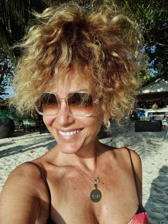 Anca în Thailanda jfif