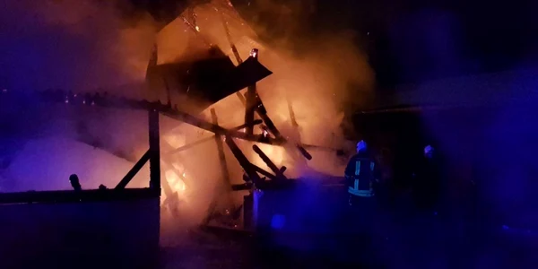 Incendiu Mihoveni. FOTO ISU Suceava