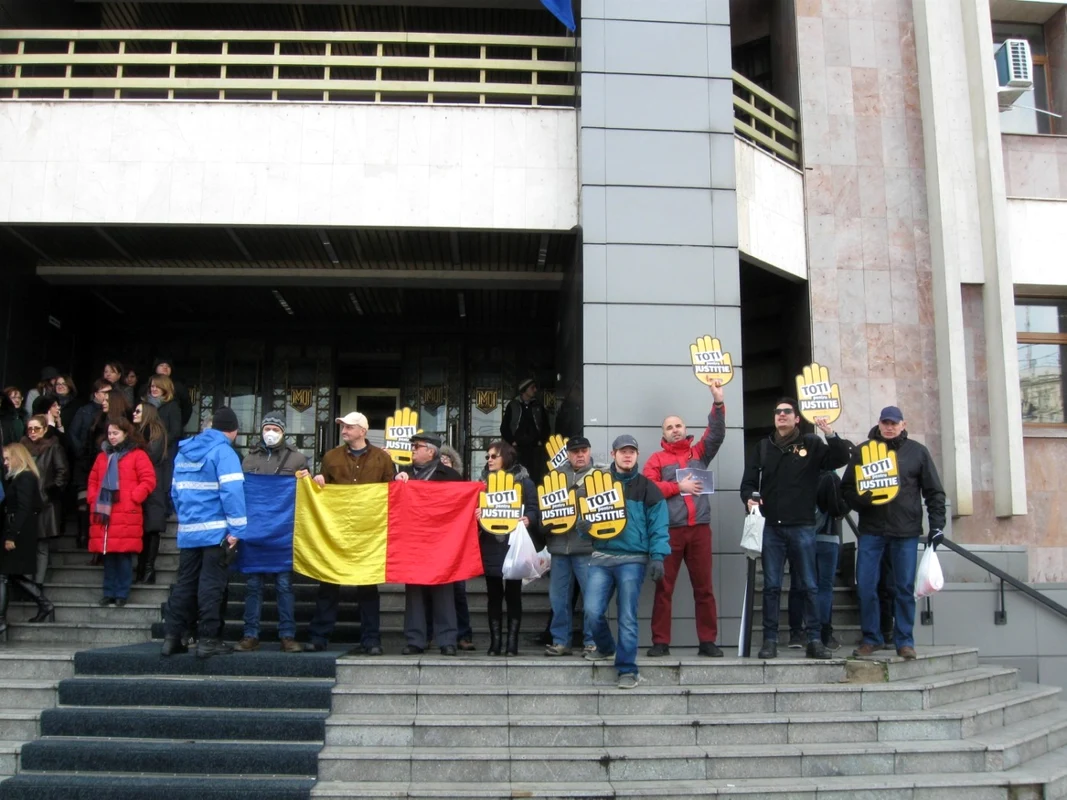 protest al magistratilor Tribunalul Galati 6