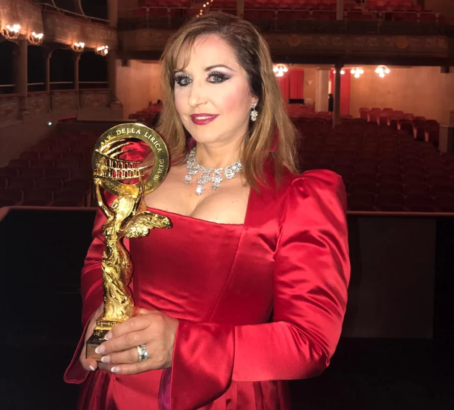 Elena Mosuc soprana Galati 5