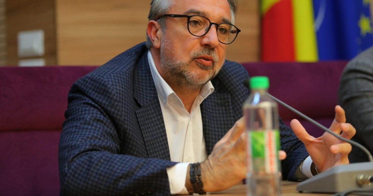Romașcanu: Niciun presiune pentru demisia lui Ciolacu în PSD