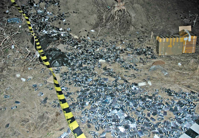 
    Toate pastilele  au fost luate de  angajaţii de la  Garda de Mediu  