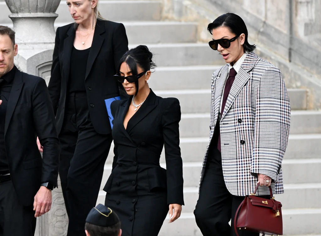 Kim Kardashian a fost însoțită de Kris Jenner FOTO Profimedia