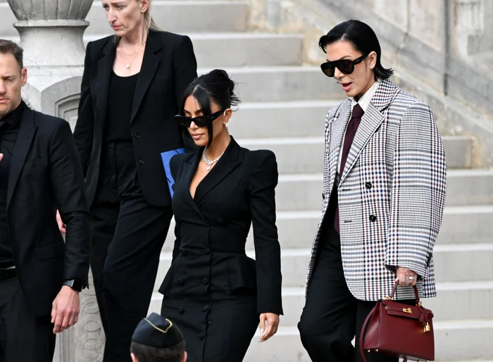 „Am crezut că o să mor”. Kim Kardashian a povestit în lacrimi momentele de groază din timpul jafului de la Paris