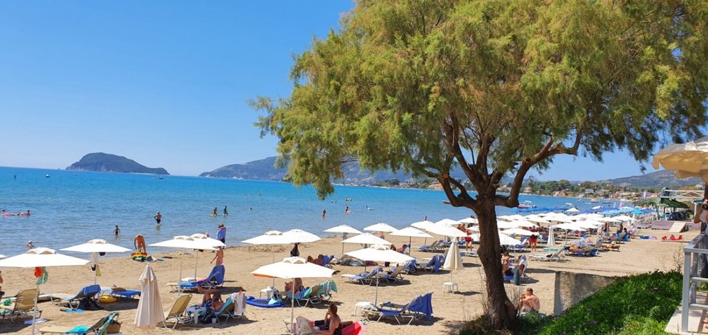Vacanțe fictive pentru decontări reale. Manevre făcute cu o agenție de turism pentru înșelarea angajatorilor