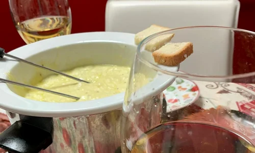 Adela Popescu nu evit[ preparatele cu multe calorii jpeg
