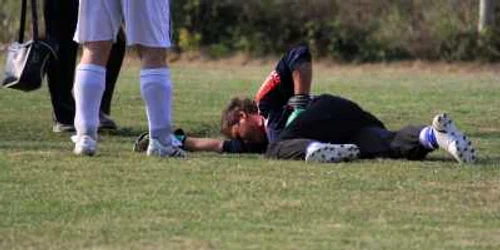 Silviu Platon a fost rănit în timpul meciului cu Somova (sursa foto: Facebook)