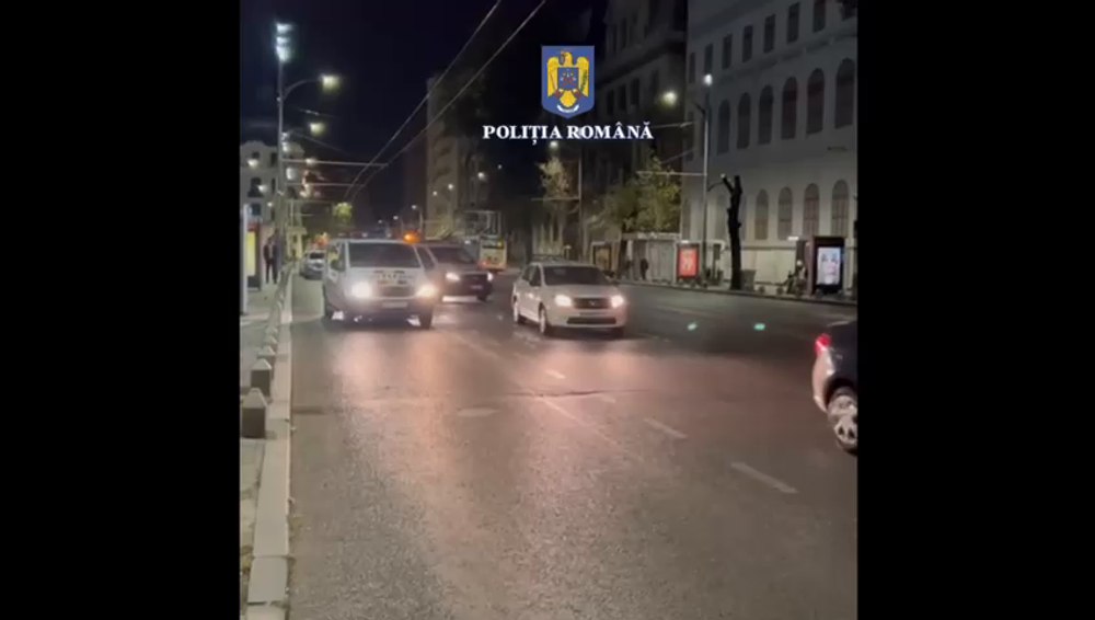 Șapte tineri sunt anchetați pentru furtul unor carduri de la turiști. Prejudiciul se ridică la 7000 de euro