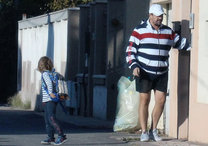 
    Horia Brenciu, bolid de lux cu banii de la «Vocea». Și-a luat fiul de la grădiniță cu limuzina  