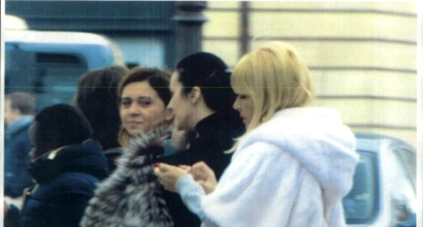 Alina Bica a fost în vacanță la Paris împreună cu Elena Udrea