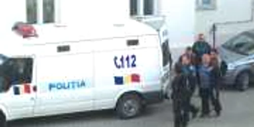 Cei 11 poliţişti de la Rutieră au fost prinşi în timp  ce luau diferite sume de bani de la şoferi