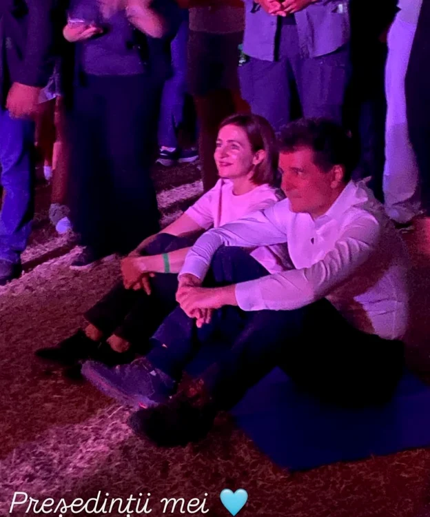 Cei doi președinți participă la concert Foto Facebook/Irina Balica