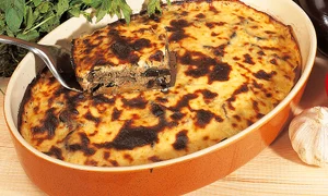 musaca de vinete cu carne tocata jpeg