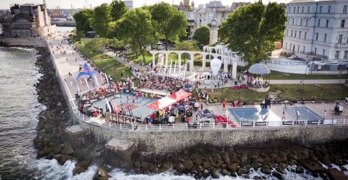 Terenul a fost amenajat chiar pe Faleza Cazino din Constanța