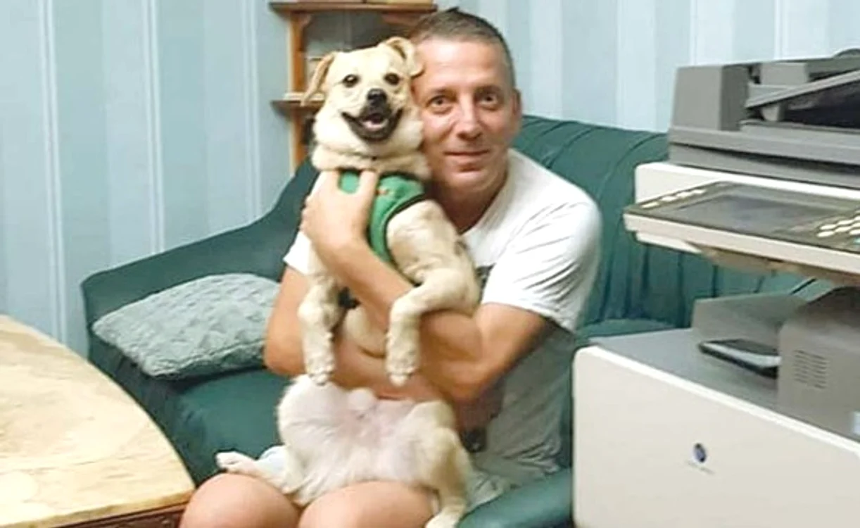 
    Maxy a fost salvat de Costin Mărculescu de pe un câmp. Agitat, animalul i-a alarmat pe vecinifoto: arhivă personală  