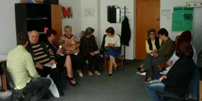 Persoanele care au copii în plasament, consiliate gratuit