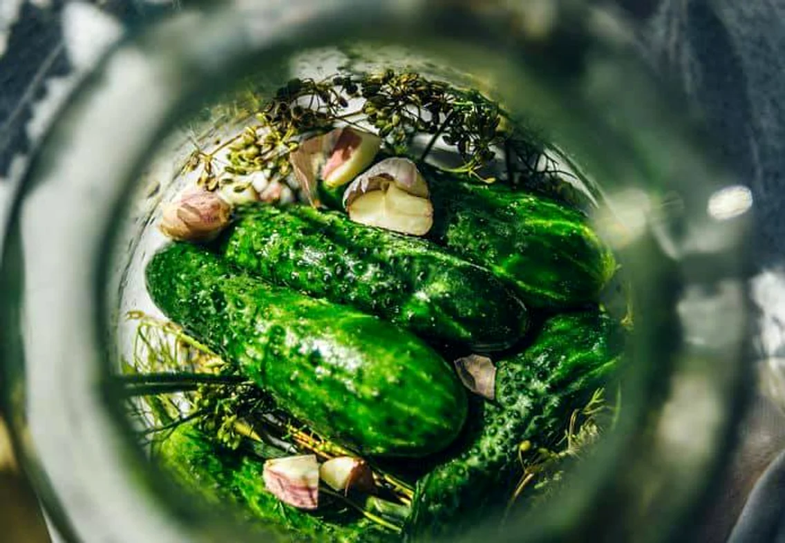 „Domnișoara murătură” produce murături care îți lasă gura apă. FOTO Facebook
