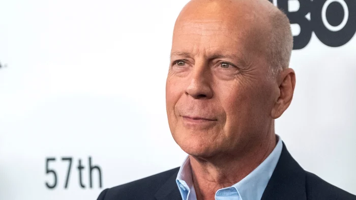Bruce Willis a fost diagnosticat cu afazie și nevoit să se retragă din cinematografie