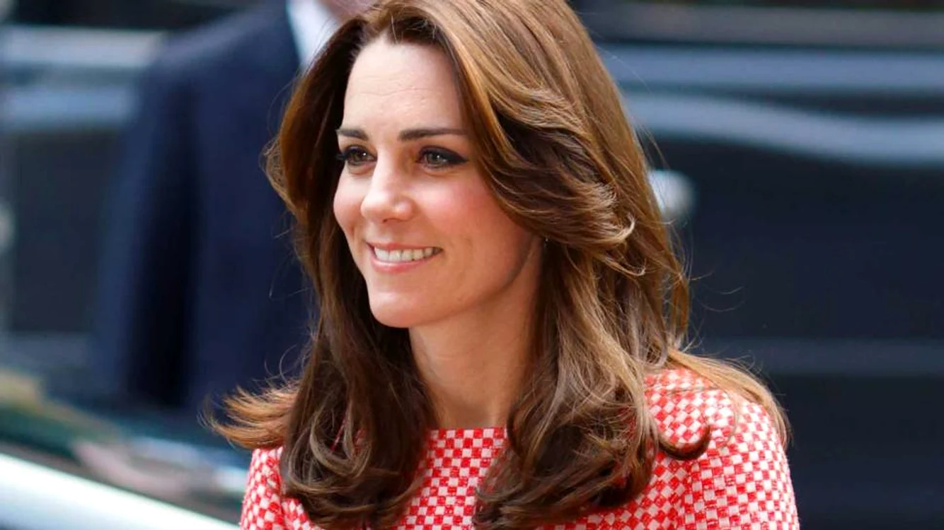 
    Kate Middleton preferă buclele lejere Foto:Hepta  