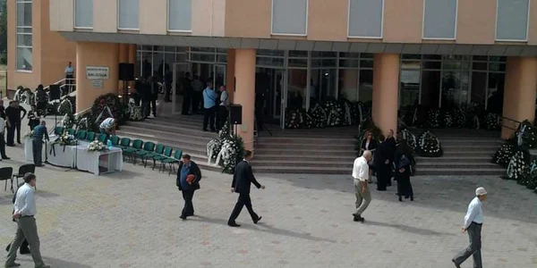 Înmormântarea lui Teodor Maghiar, primul rector al Universităţii din Oradea 