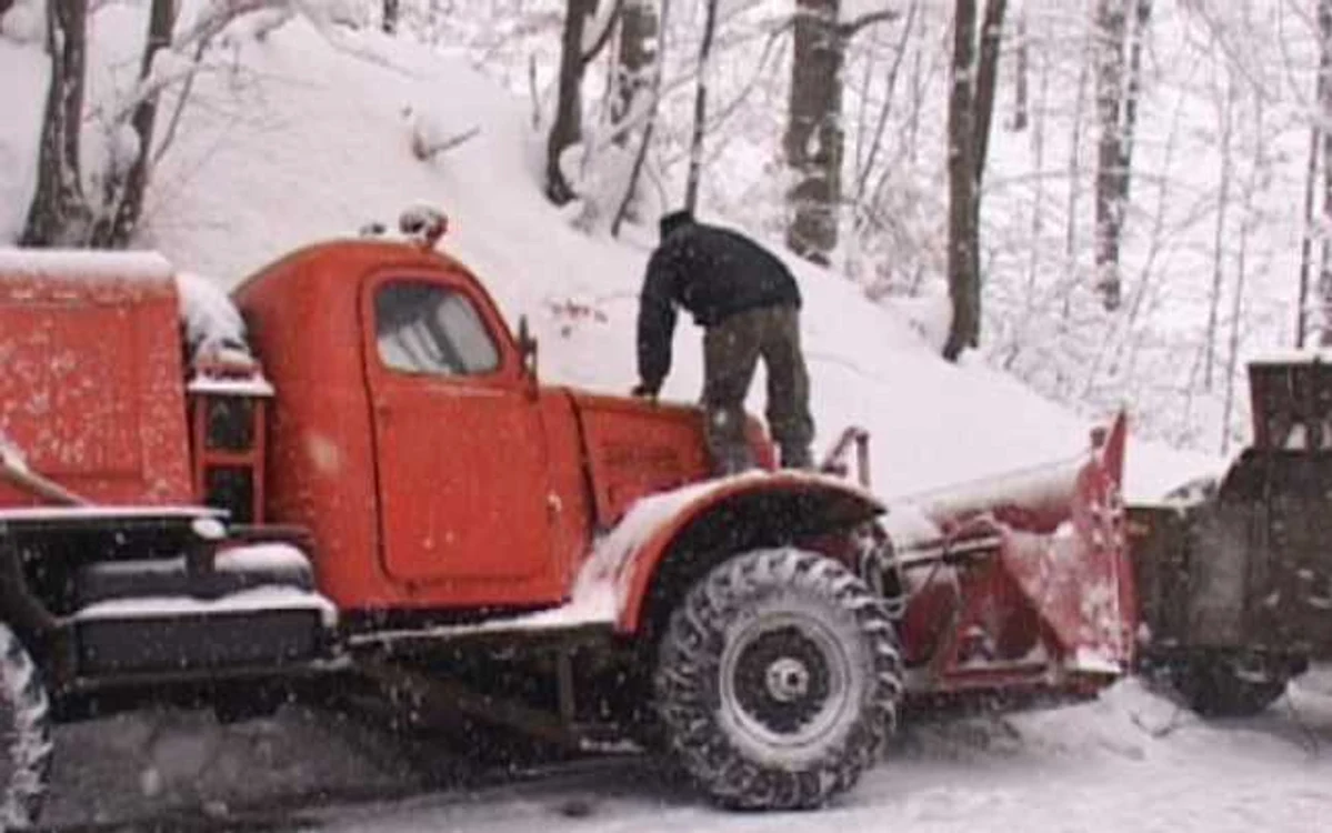 O avalanşă a blocat traficul pe DN 66 FOTO Realitatea